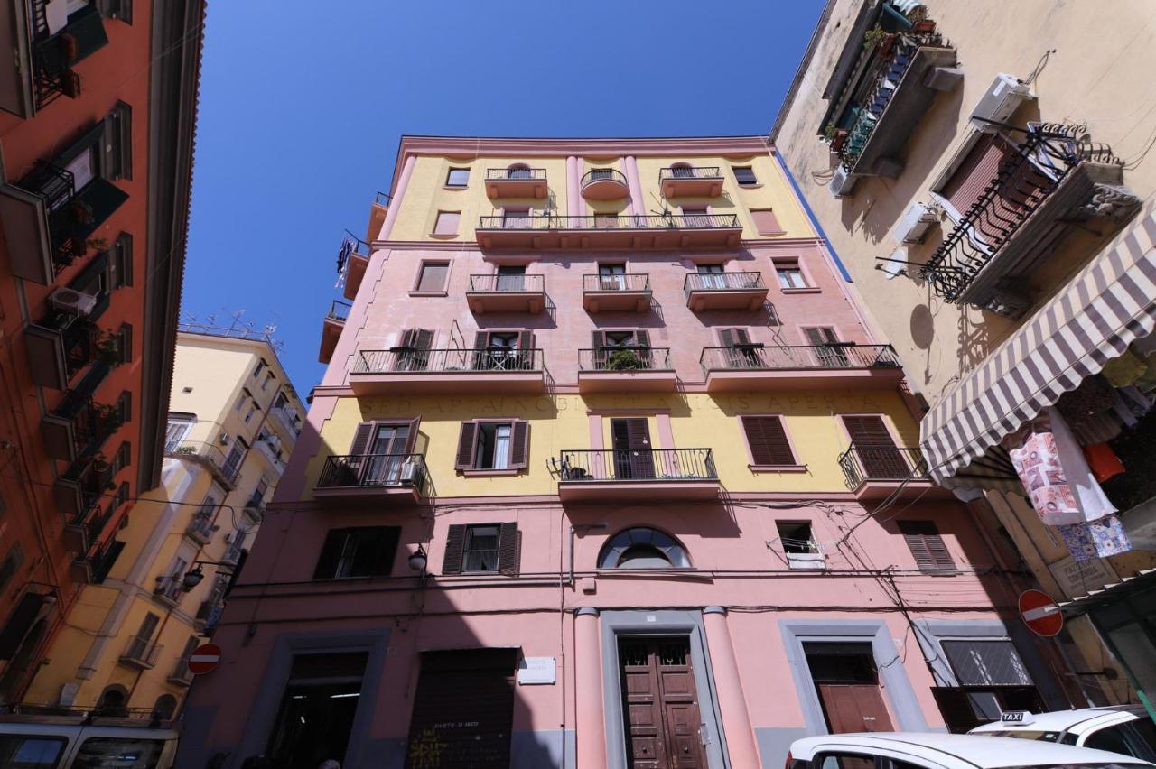 Ferienwohnung Casa In Piazza Neapel Exterior foto